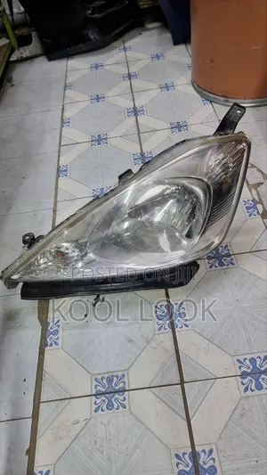 Honda Fit Shuttle 2008 -2013 Headlight Non Xenon