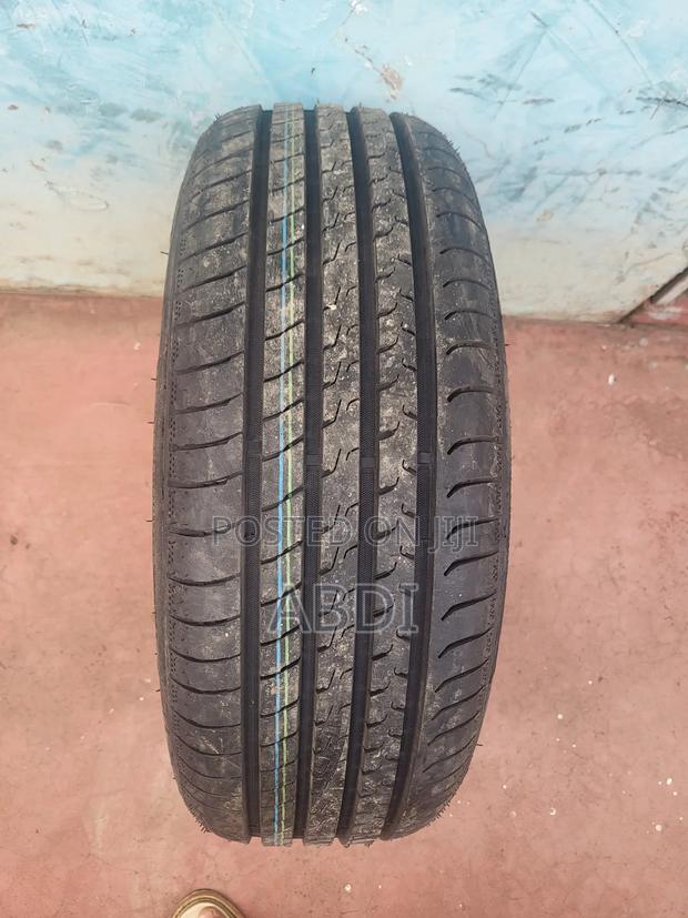215/55r17 Perfly - thumbnail 2