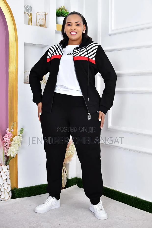 3 Pics Set - thumbnail 7