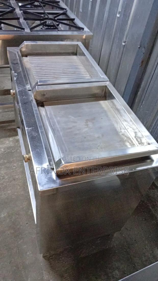 Griddle, Gas Powered Chapati and Kebabs Grilled - main view