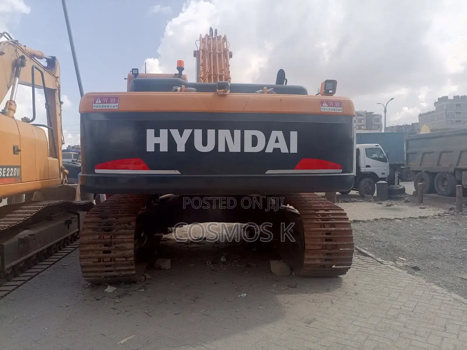 Hyundai 30t Excavator