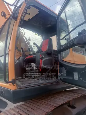 Hyundai 30t Excavator