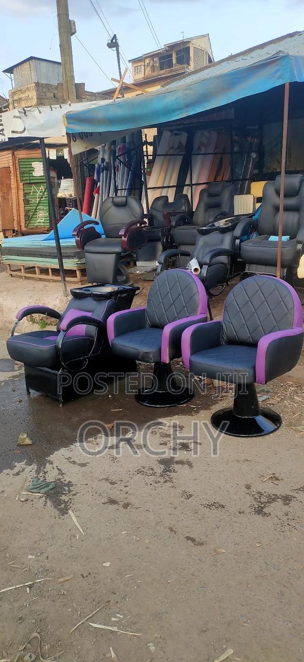 2 Salon Seats+ 1 Salon Sink - thumbnail 3