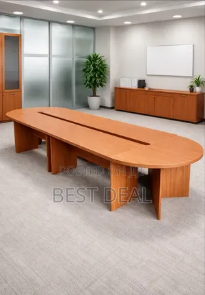 Oval Shaped Boardroom Table