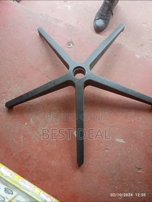 Plastic Chair Star Base