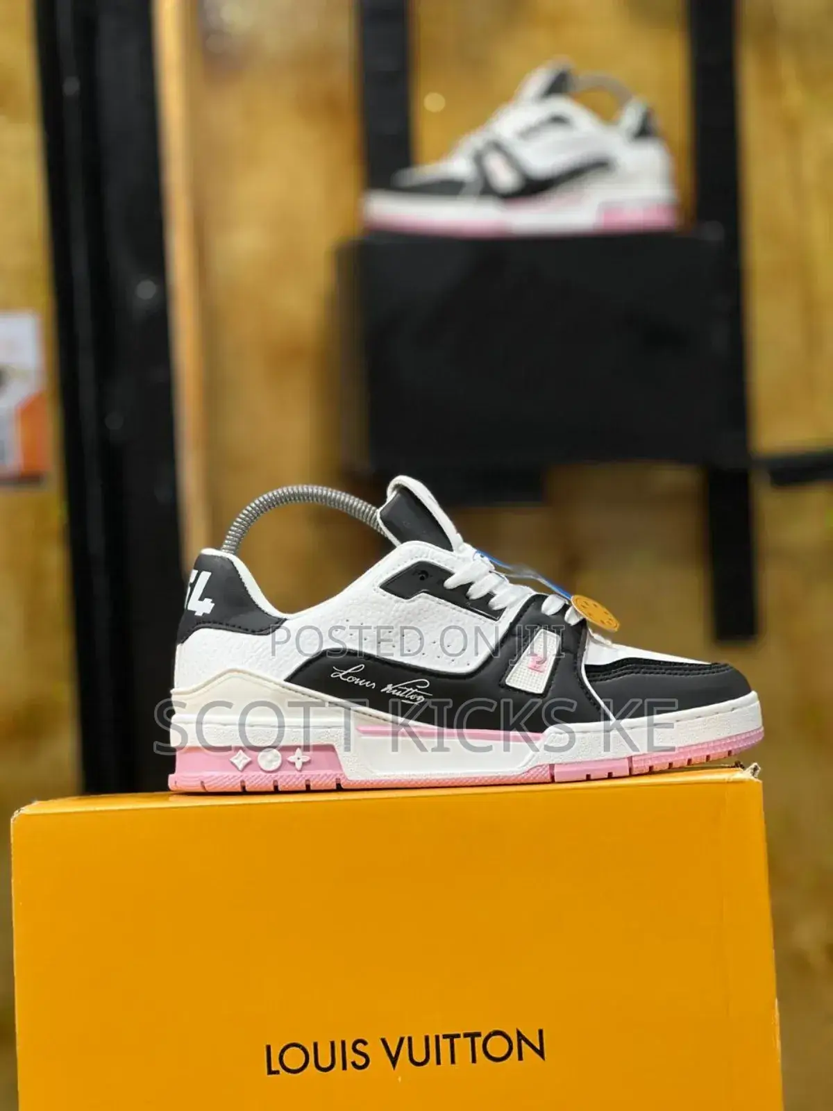 Luois Vuitton