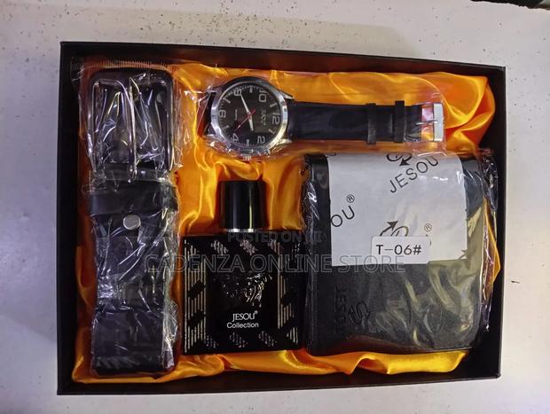 Men Gift Set Available 
Perfume
Watch
Wall - thumbnail 3