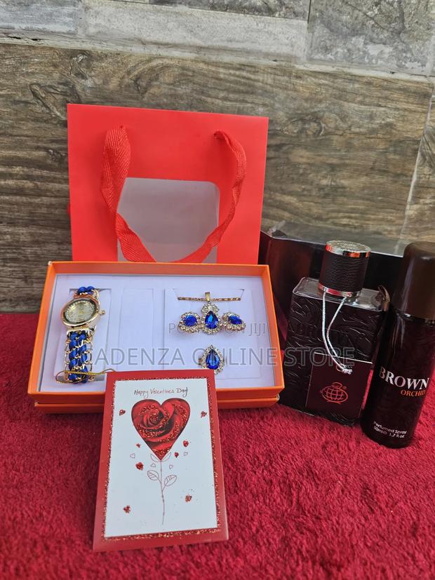 Valentines Gift Set
3pc Ladies Watch Set (Earings,Necklace,Watch)