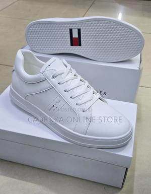 *Tommy Leather Casual* - main view