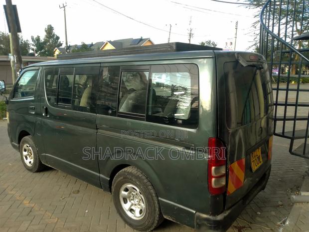 Toyota HiAce 2011 Green - thumbnail 6