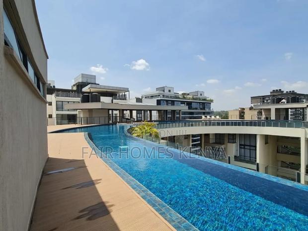 4bdrm Duplex in Riverside Drive for rent - main view