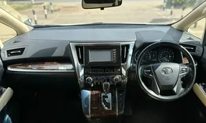 Toyota Vellfire 2019 White