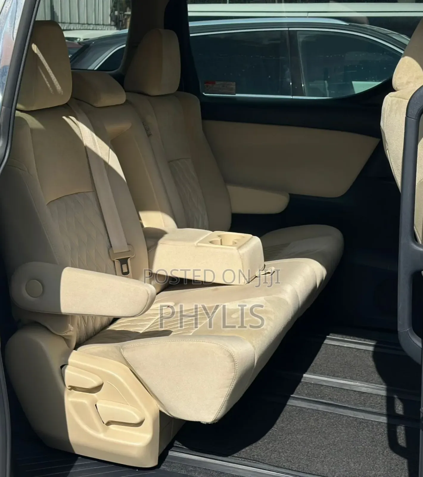 Toyota Vellfire 2019 White