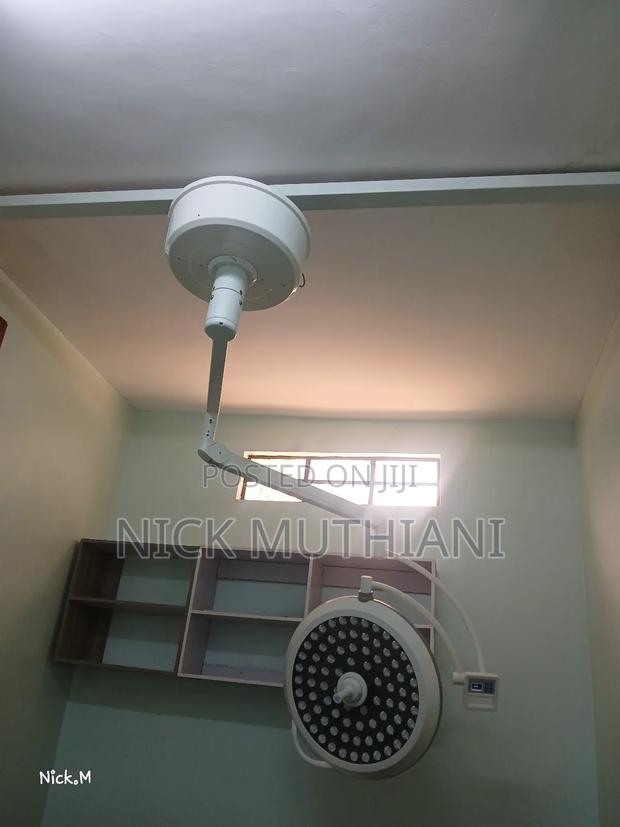 Single Arm Theatre Light - thumbnail 3