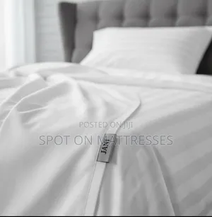 Superking Size 9x10 White Striped 2 Satin Cotton Bedsheets + 4 Cases