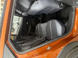 Peugeot 2008 1.2 PureTech (155 Hp) 2020 Orange