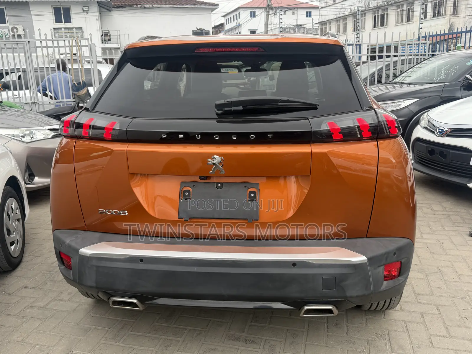 Peugeot 2008 1.2 PureTech (155 Hp) 2020 Orange