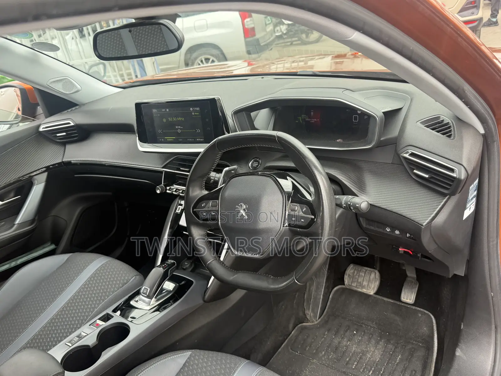 Peugeot 2008 1.2 PureTech (155 Hp) 2020 Orange