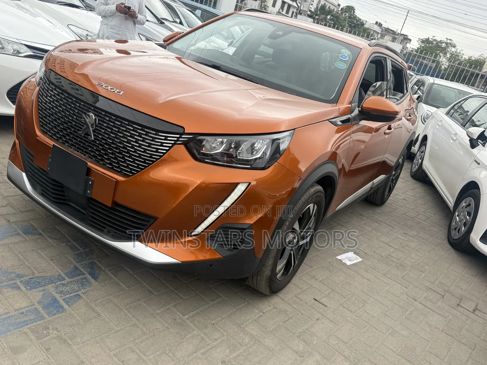 Peugeot 2008 1.2 PureTech (155 Hp) 2020 Orange