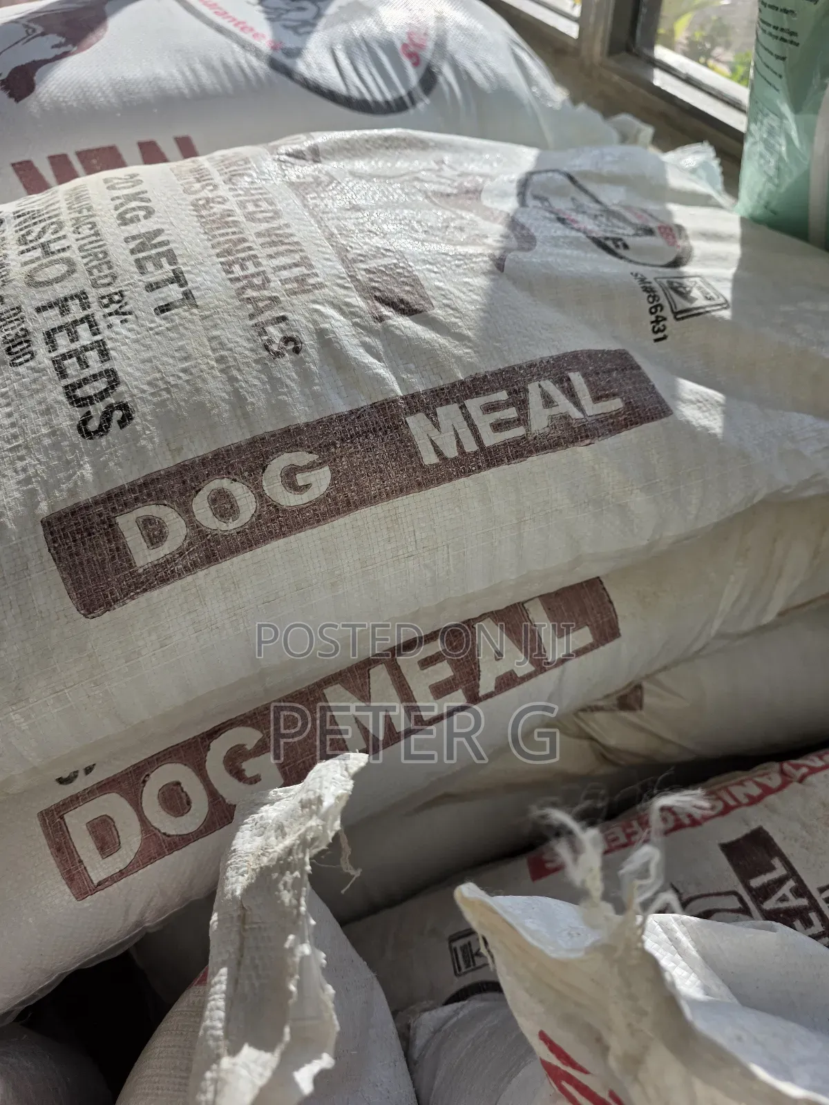 Dog Feed With Enriched Vitamins & Minerals