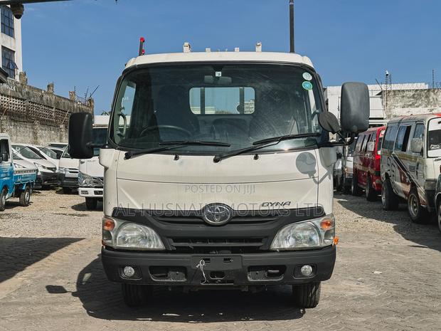 2014 Toyota Dyna - thumbnail 6
