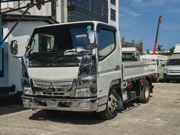 2018 2018 Mitsubishi Canter - thumbnail 9