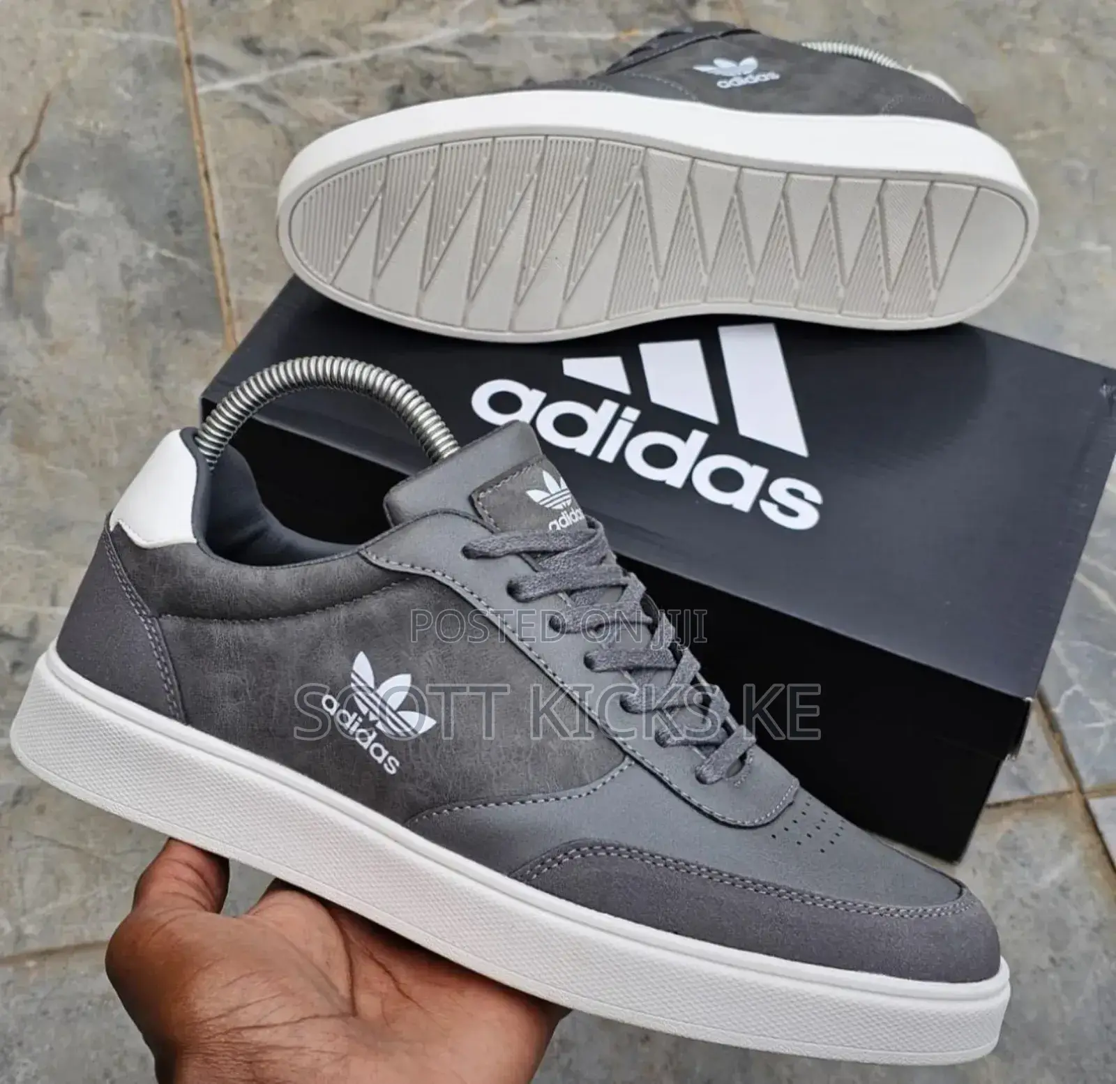 Adidas Casuals