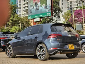 Volkswagen Golf TSI S FWD 2018 Gray