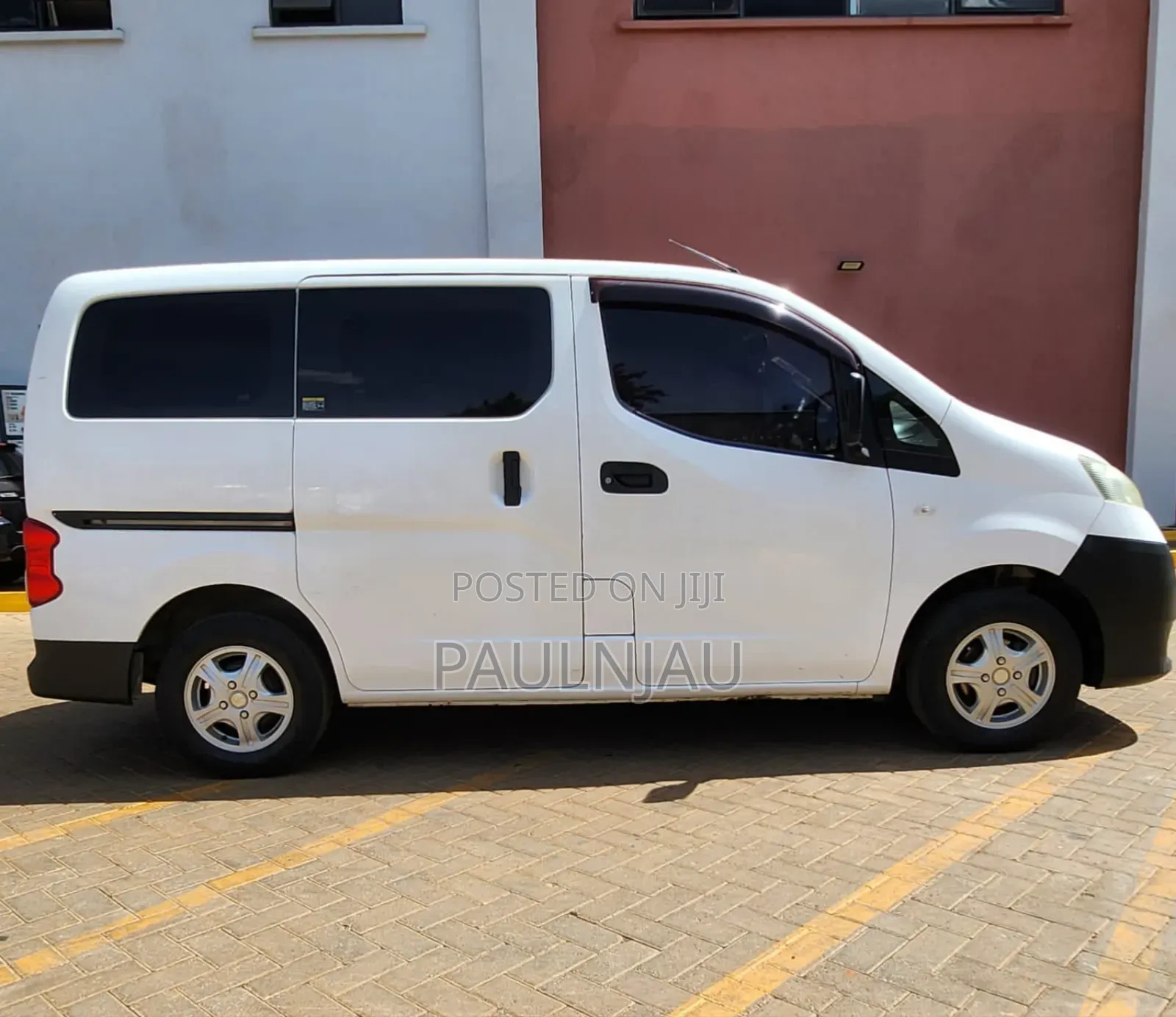 Nissan NV200 2017 White
