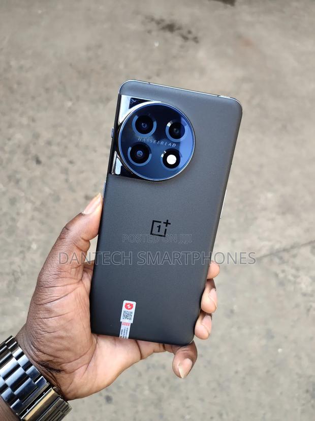 New OnePlus 11 256 GB Black