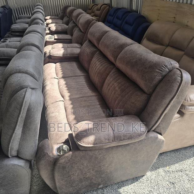 Cinematic Castro 7 Seater Semi Recliner