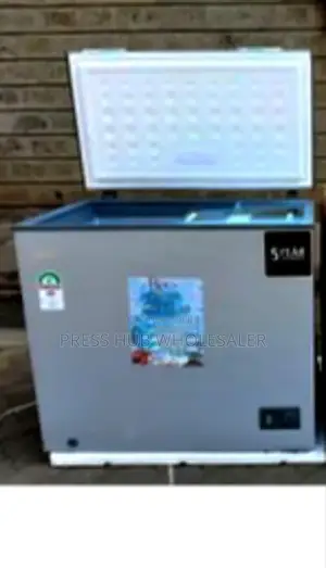 Roch RCF--B 200l Chest Freezer,