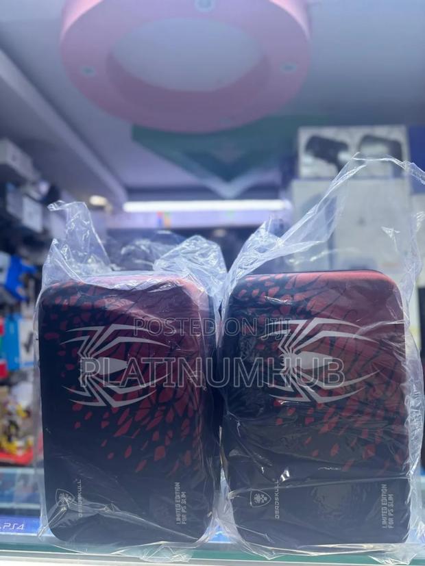Ps 5 Slim Bag Deadskull Limited Edition