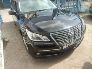 Toyota Crown 2013 Black