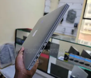 Laptop Apple MacBook Pro 2015 8GB Intel Core i5 SSD 256GB