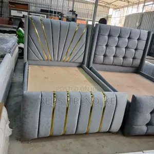 Modern Plush 5 by 6 Lined Bed