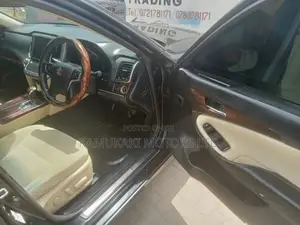 Toyota Crown 2013 Black