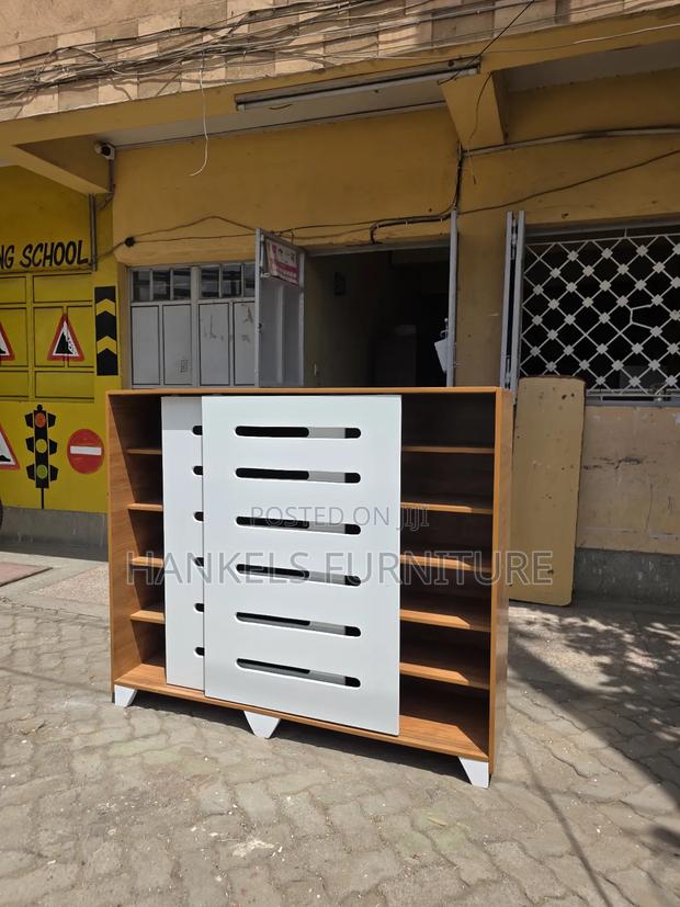 Elegant Wooden Shoe Rack Cabinet – Durable Spacious - thumbnail 2