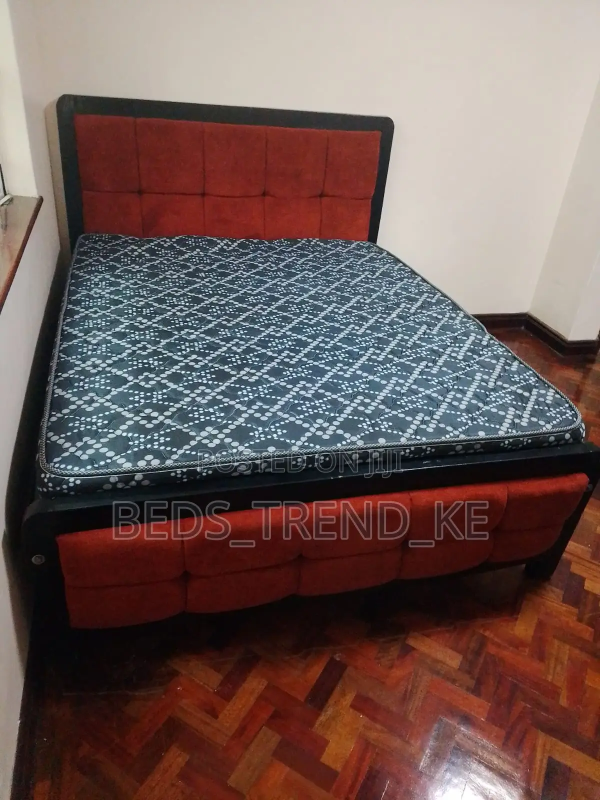 Designer Inspire 5 by 6 Mocket Bed