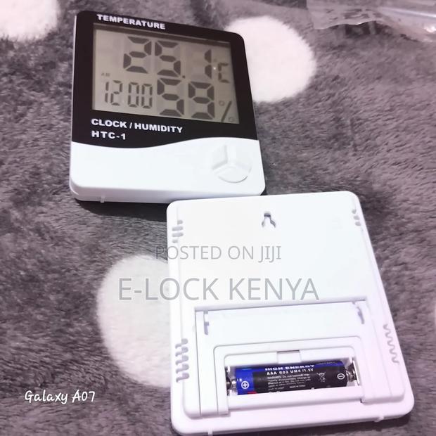 Farming Temperature Humidity Clock - main view