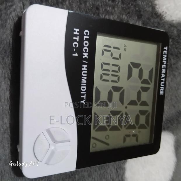 Green House Humidity Temperature Clock - main view