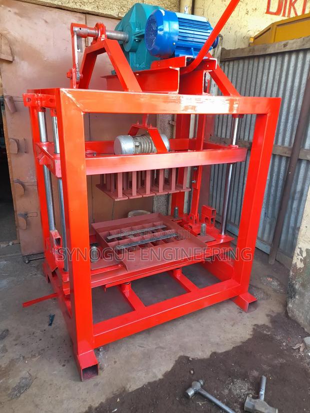 Cabro/Paver Block Machine - thumbnail 2