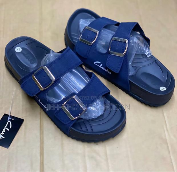 Clarks Opens - thumbnail 4