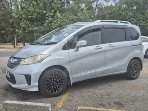 Honda Freed 2015 Silver