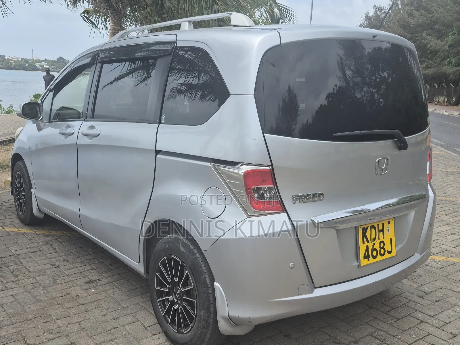 Honda Freed 2015 Silver
