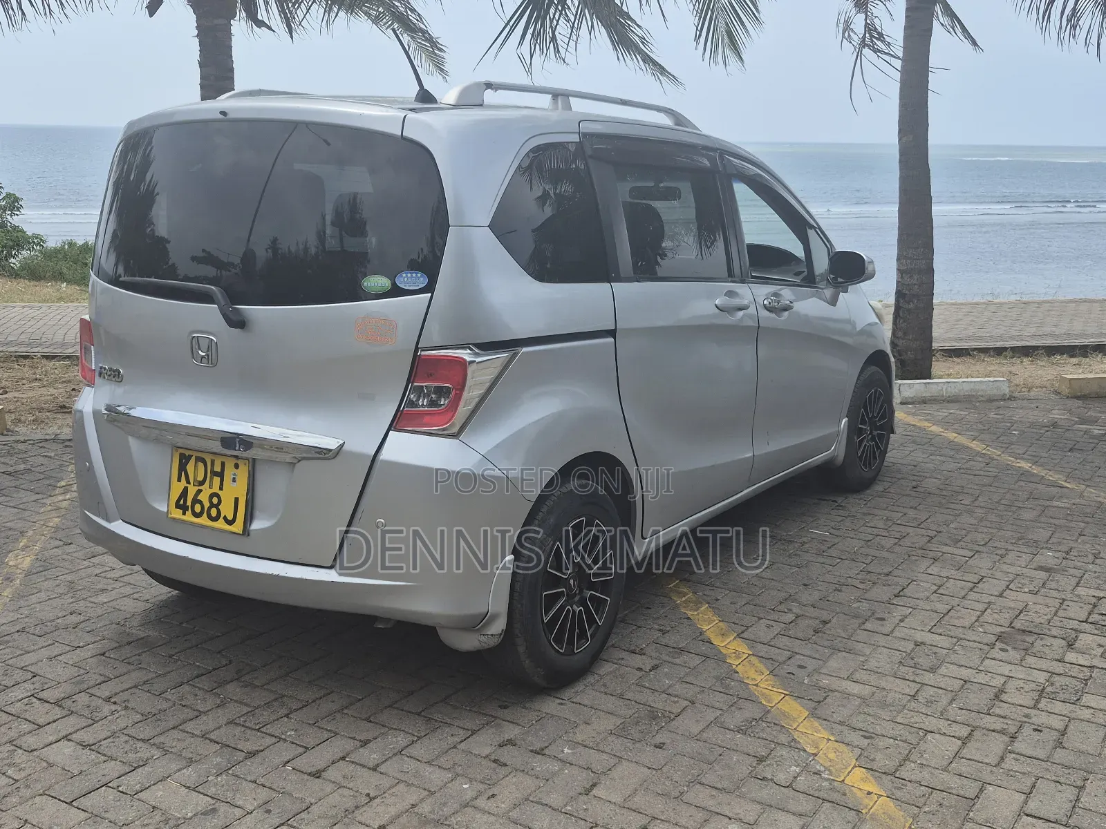Honda Freed 2015 Silver