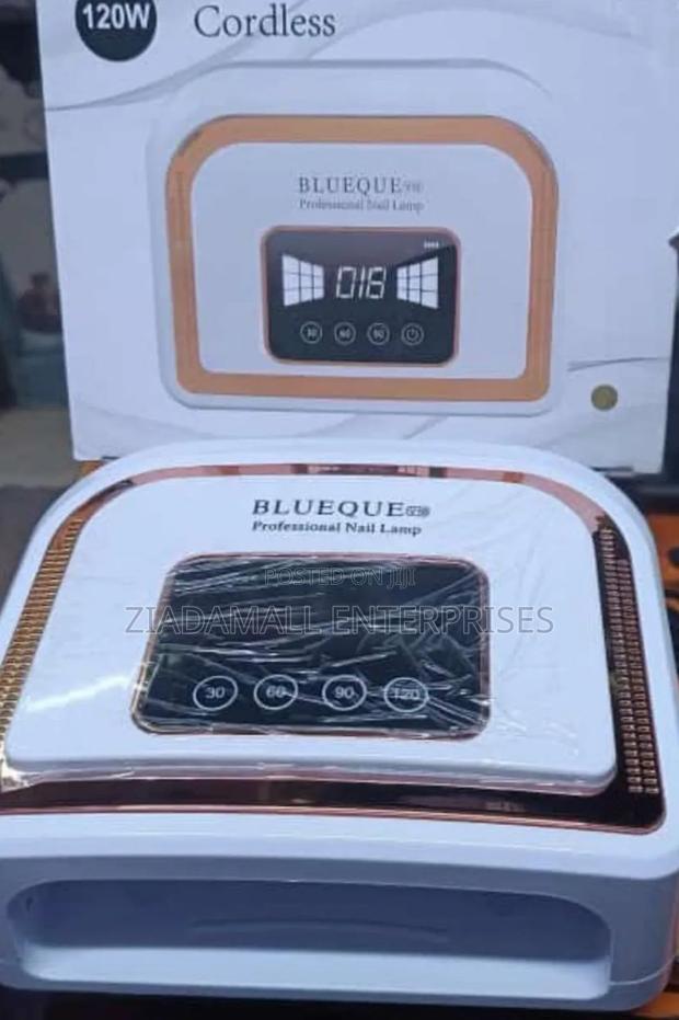 Dual Uv Technology With Long-Lasting Rechargeable Power - main view