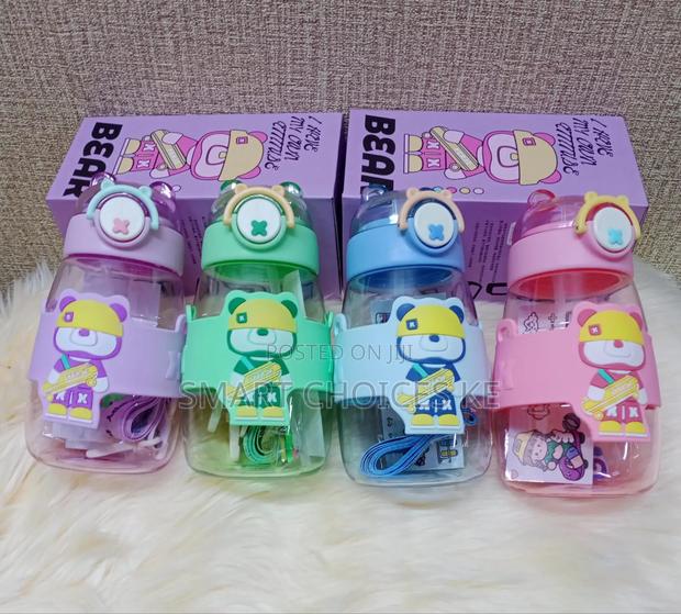 Cute Kids Water Bottles✔Capacity -600ml
✔Safety Lock - thumbnail 3