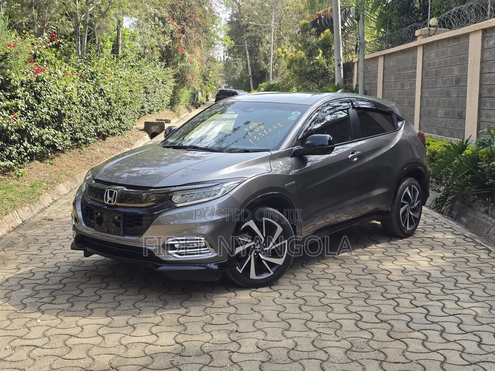 Honda Vezel 1.5 Hybrid 2WD 2019 Gray