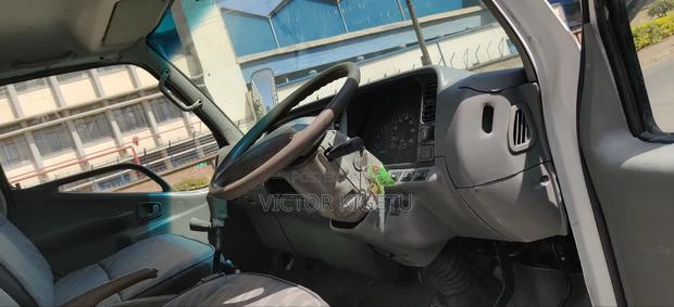 Mitsubishi Fh215 - thumbnail 10